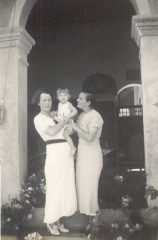 14 juni 36 tante Jean, Mammie en Bubi